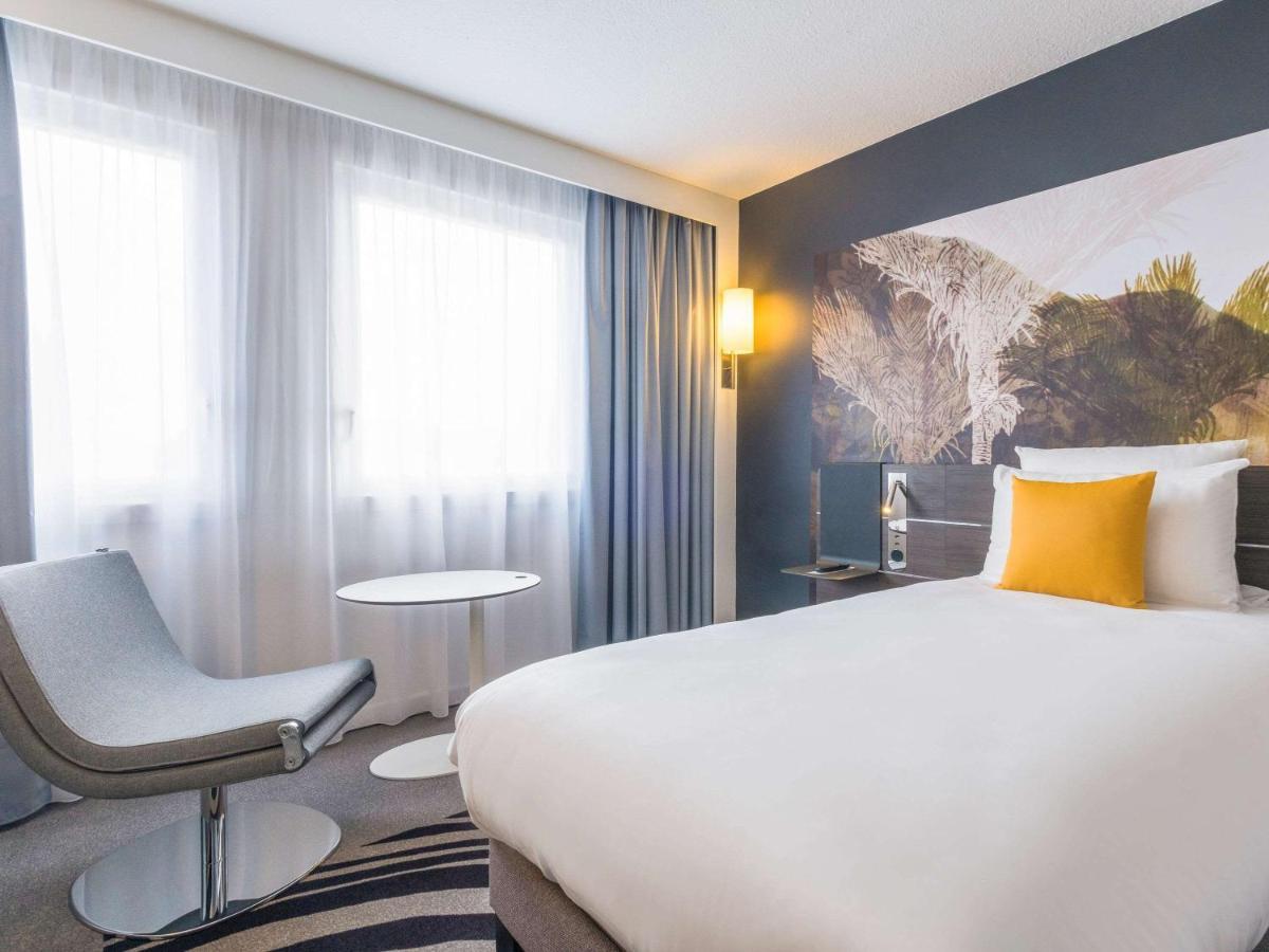 Novotel Strasbourg Centre Halles Esterno foto
