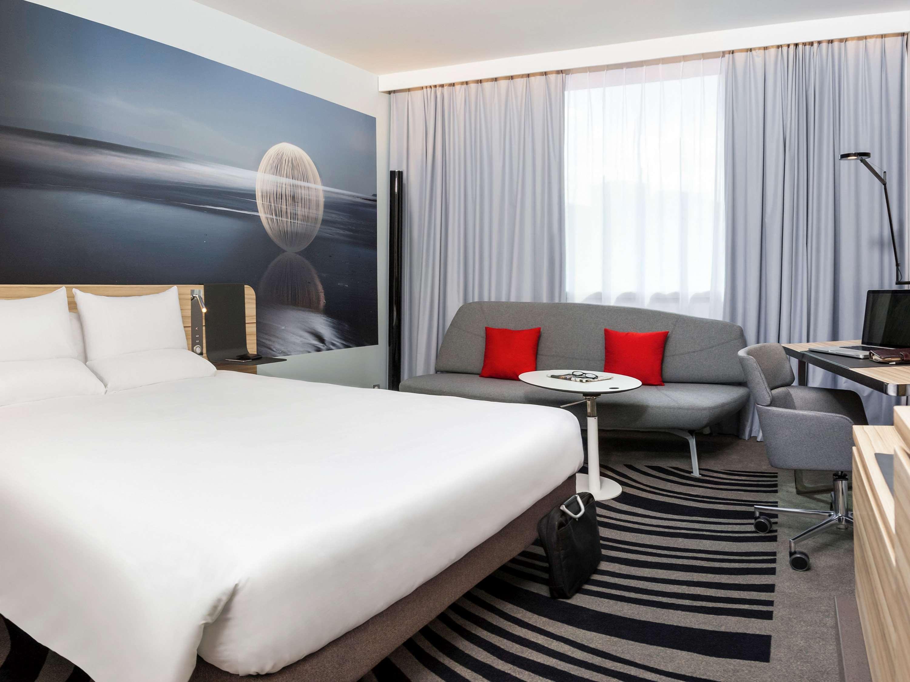Novotel Strasbourg Centre Halles Esterno foto