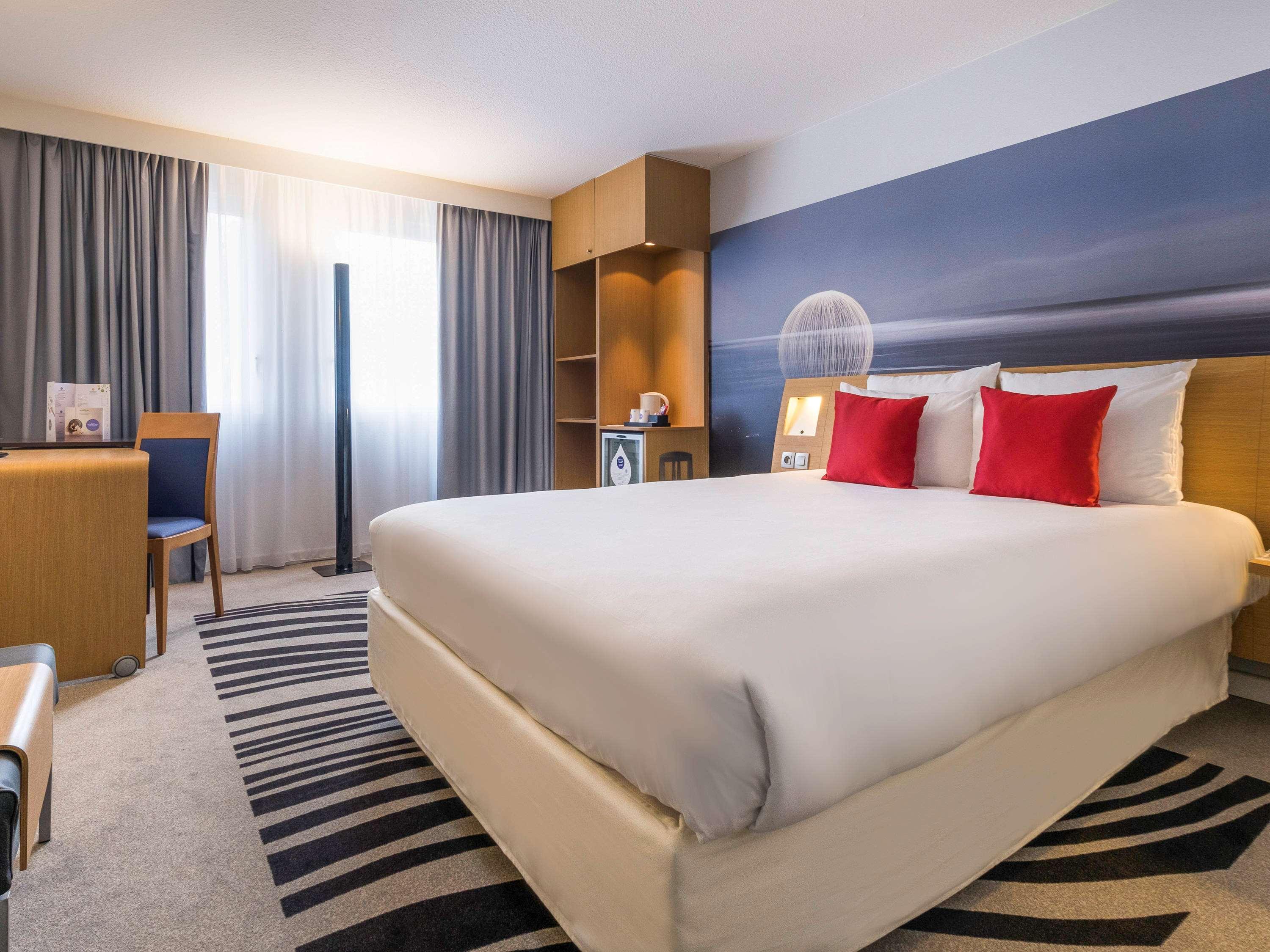 Novotel Strasbourg Centre Halles Esterno foto