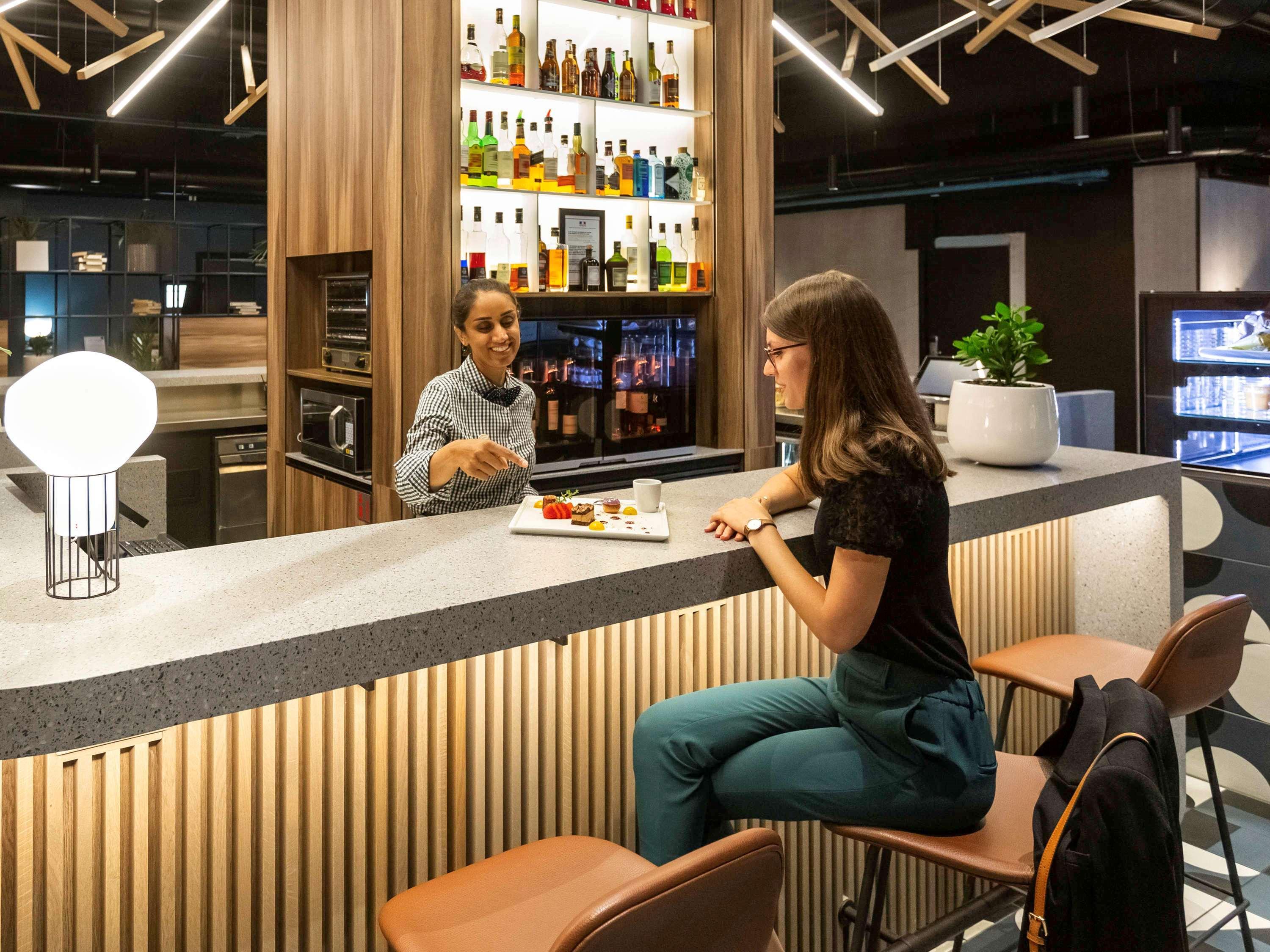 Novotel Strasbourg Centre Halles Esterno foto