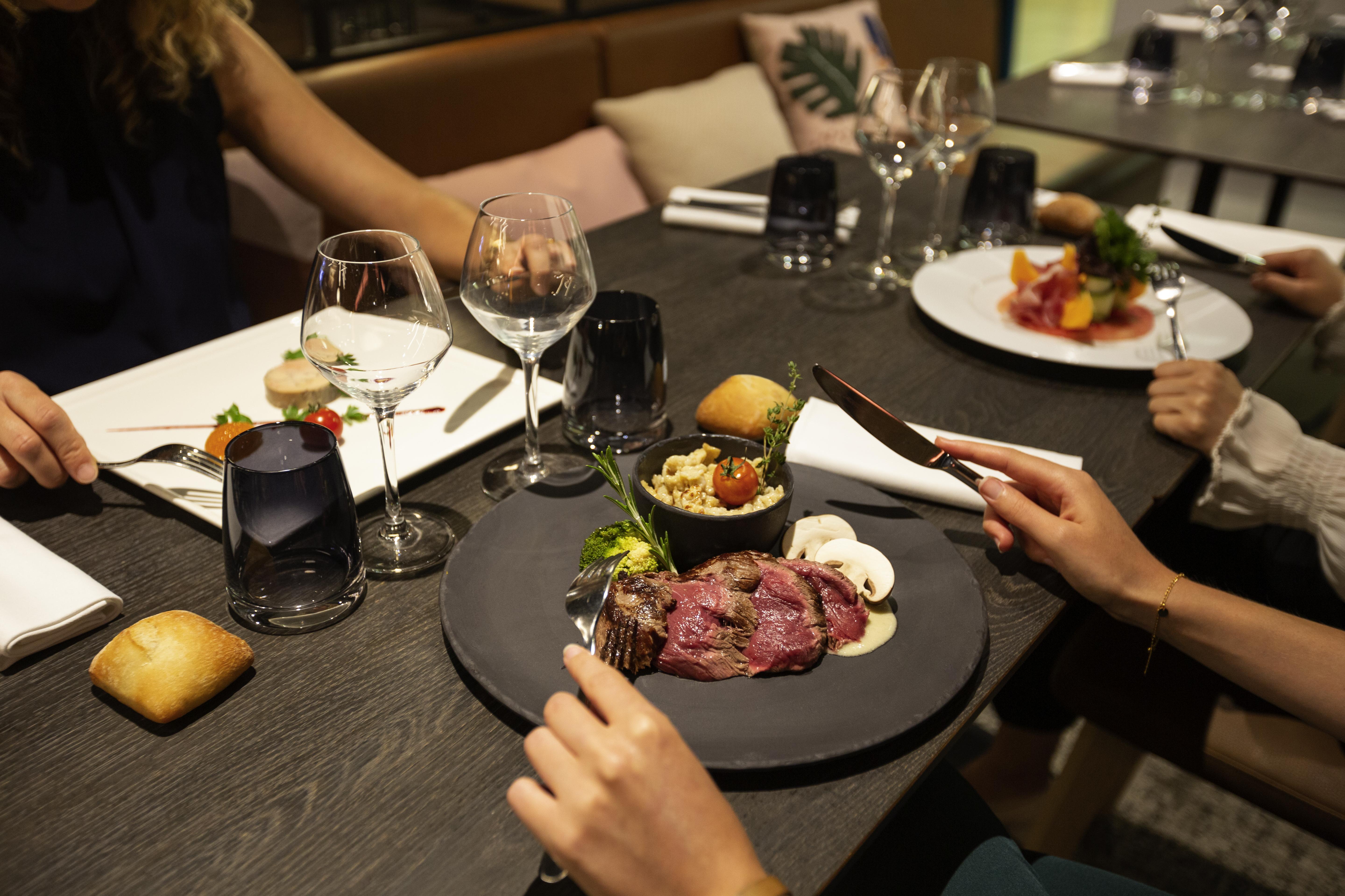 Novotel Strasbourg Centre Halles Esterno foto