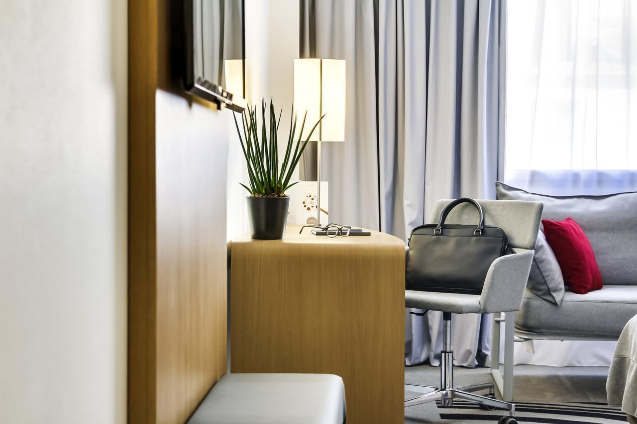 Novotel Strasbourg Centre Halles Esterno foto